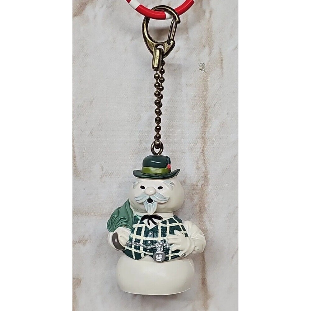 2002 Scoop The Snowman Ornament Playing Mantis, Isle Of Misfit Toys, 3 1/4”